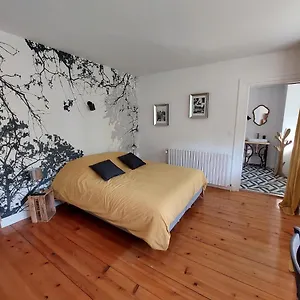 Le Moulin Hôtes Montréal La Cluse